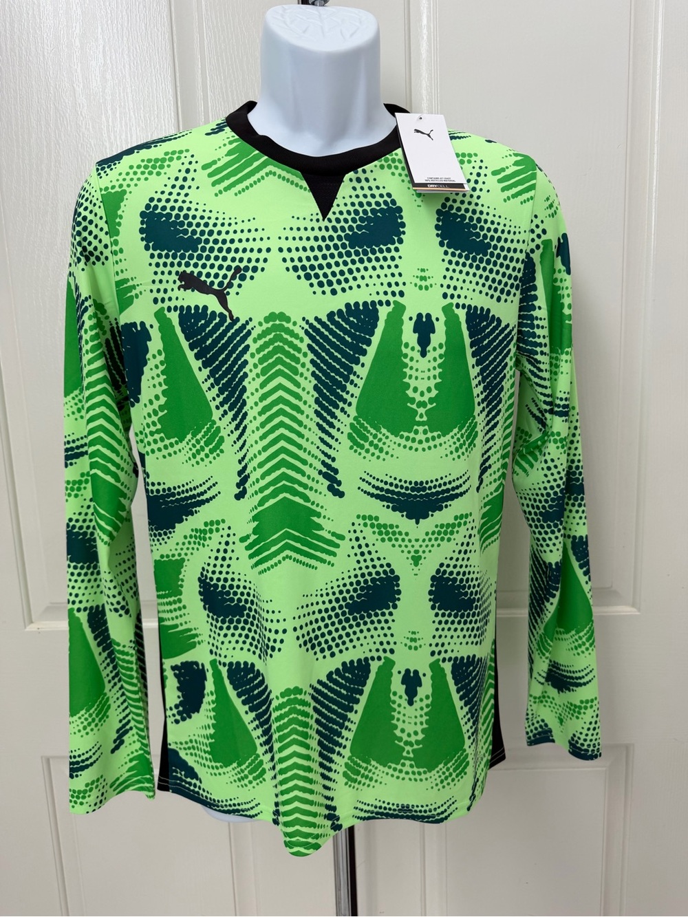 Puma Fizzy Lime Green & Black Graphic Long-Sleeve Top Sz S